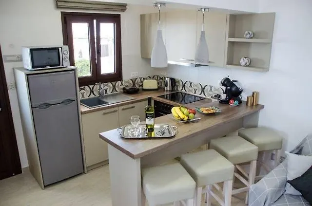 Helen Superior Apartman Líndosz