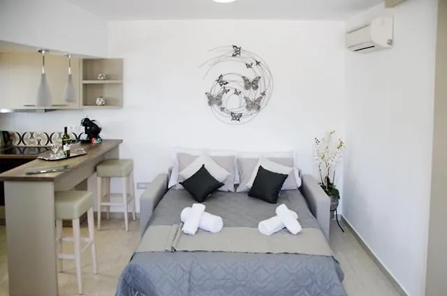 Helen Superior * Líndosz